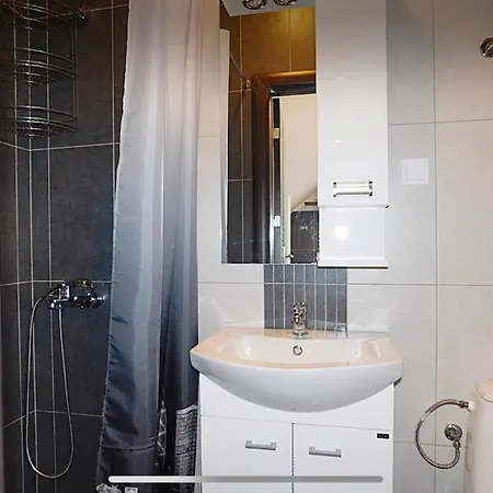 Lekic Apartament *