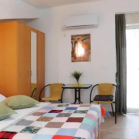 Lekic Apartament *